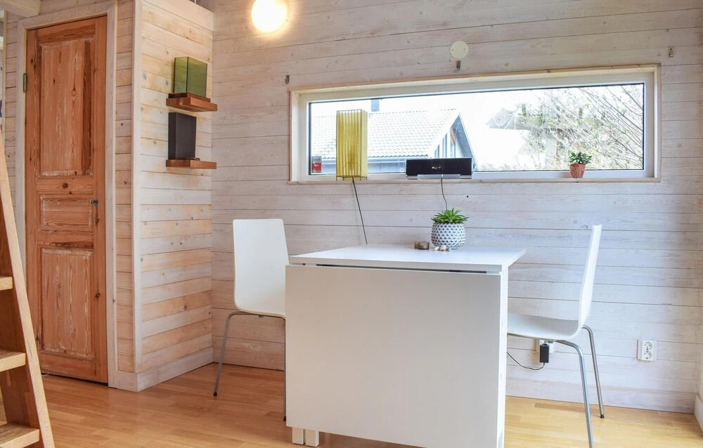 Cozy Home In Hagby With Kitchen