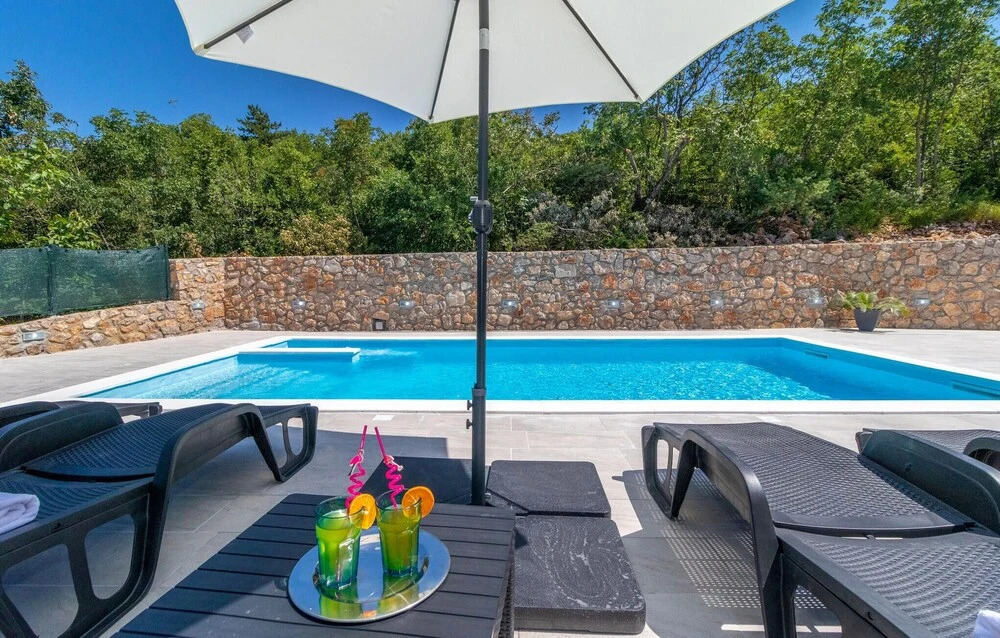 Stunning Home In Dramalj