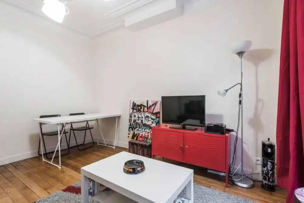 1 Bedroom Flat Near The Eiffel Tower