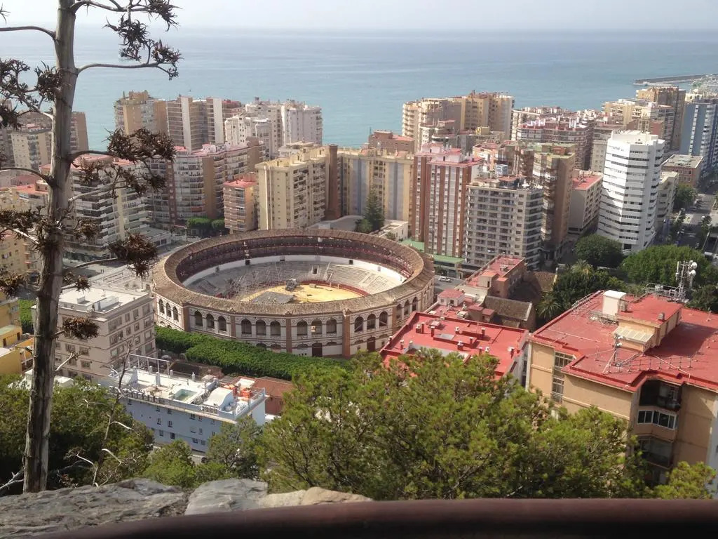 Malaga 103327 2 Bedroom Apartment By Mo Rentals