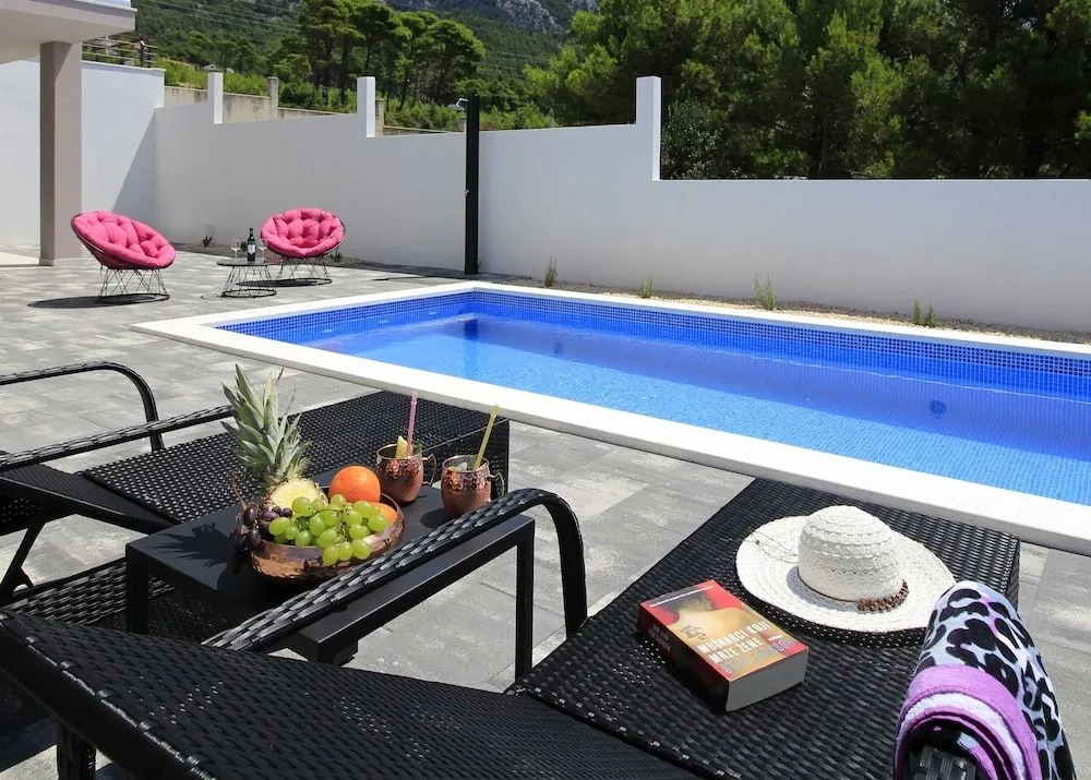 Villa Navis
