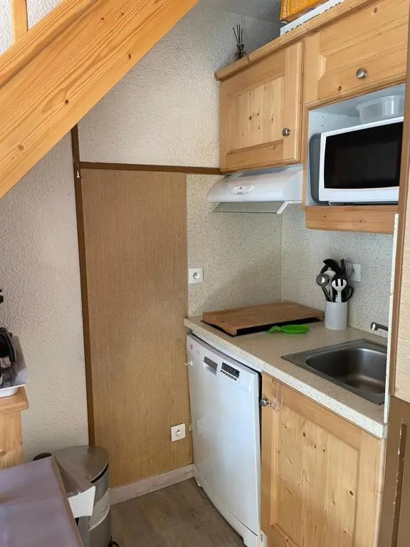 Appartement pour 6 personnes au pied des pistes au calme aux Menuires les Asters