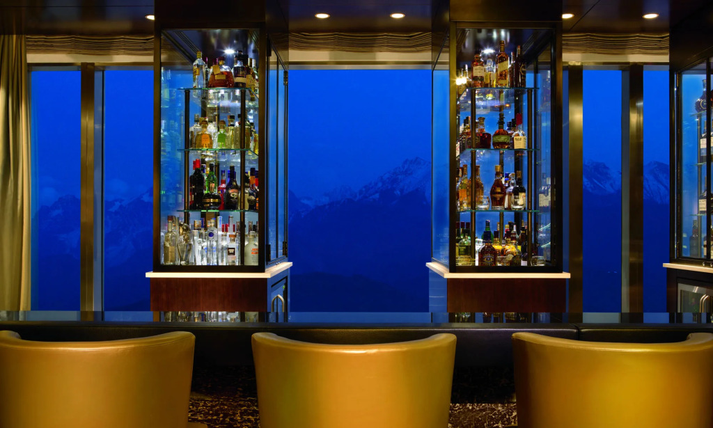 Отель Ritz-Carlton Алма-Ата