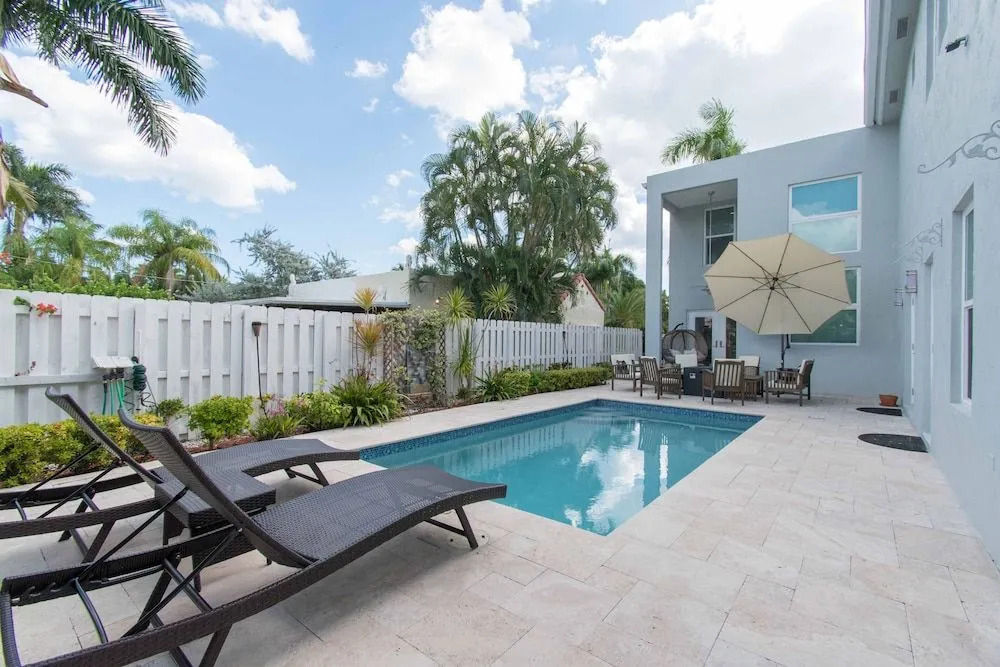 Hollywood Dream House 5 Br With Pool