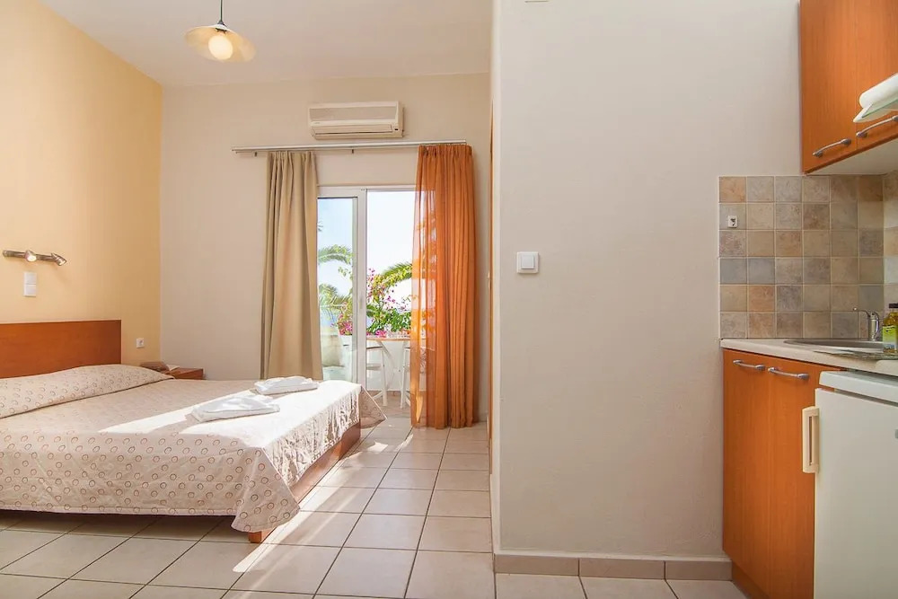 Skinos Apartments