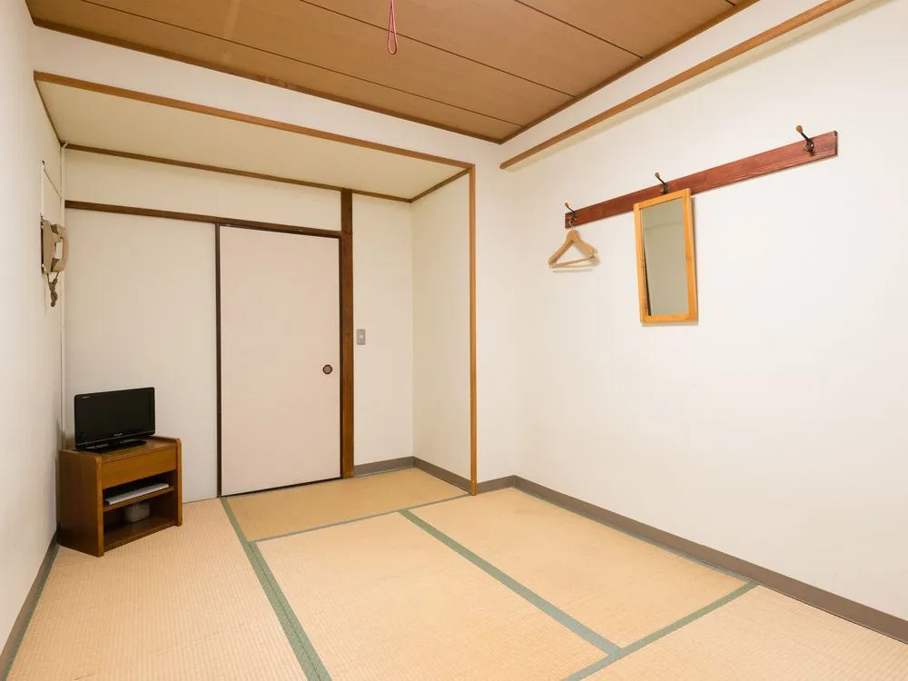 Kobe Student Youth Center - Hostel