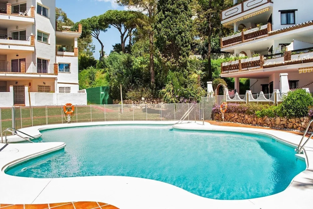 2BR Apartment in Calahonda Near the Beach Ref 91