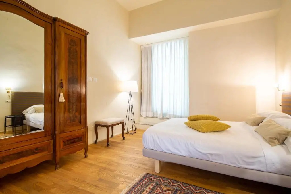 Uffizi Prestige by Mmega