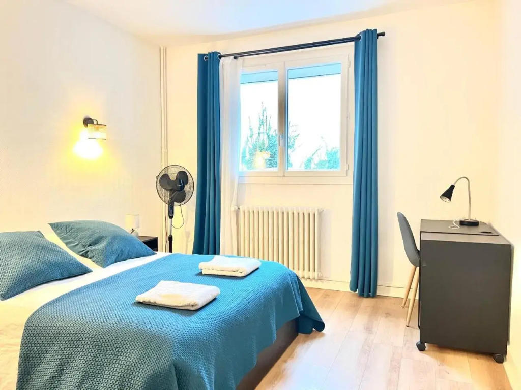 Stay house to Poitiers