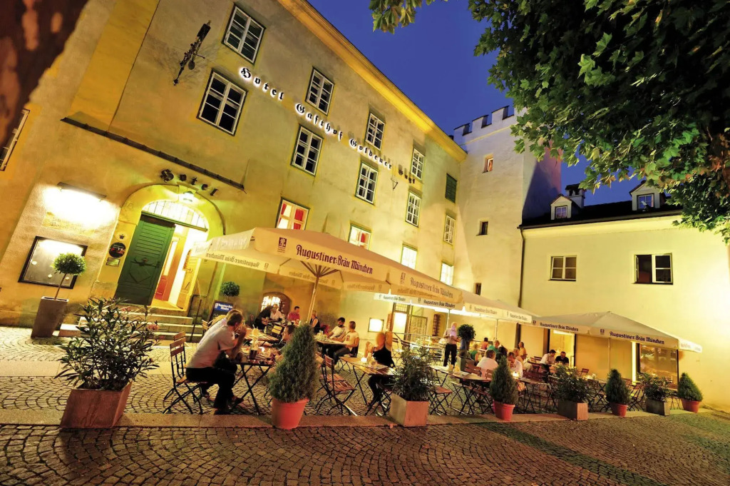 Goldener Engl Altstadthotel