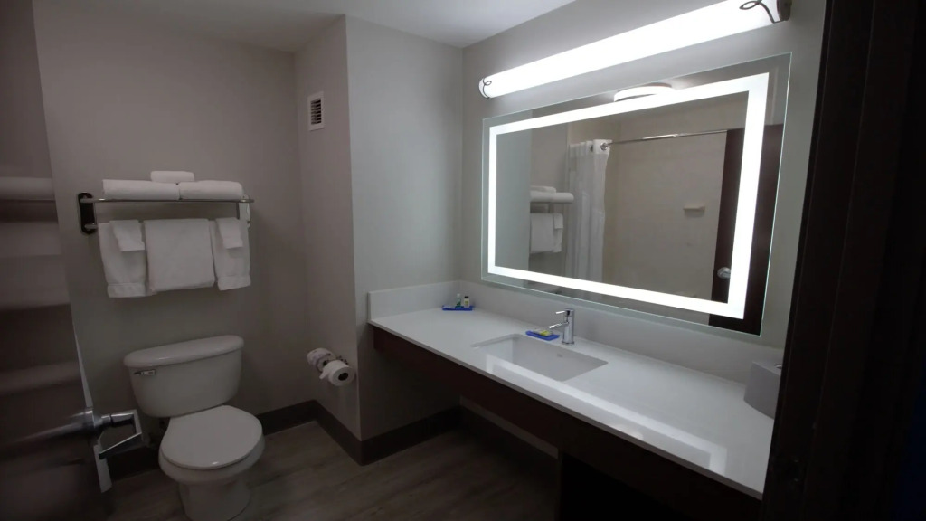 Holiday Inn Express & Suites Somerset Central by IHG