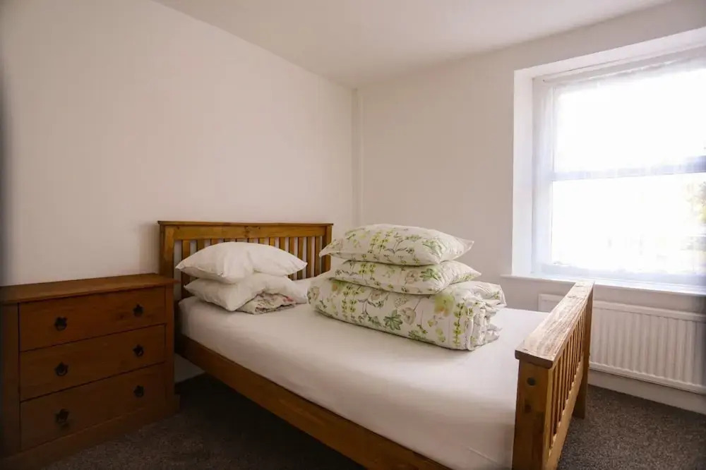 2-bed Apartment, Sleeps 6, 8-min Walk to Centre