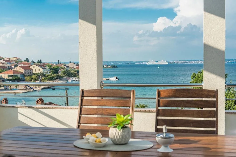 Apartments Very Good Life