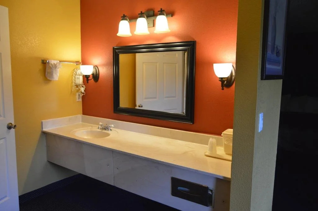 Travel Plaza Inn
