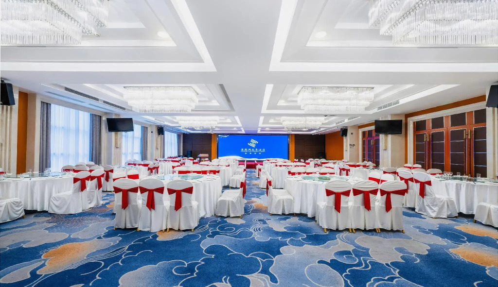 Phoenix Lake Tianquan Hotel