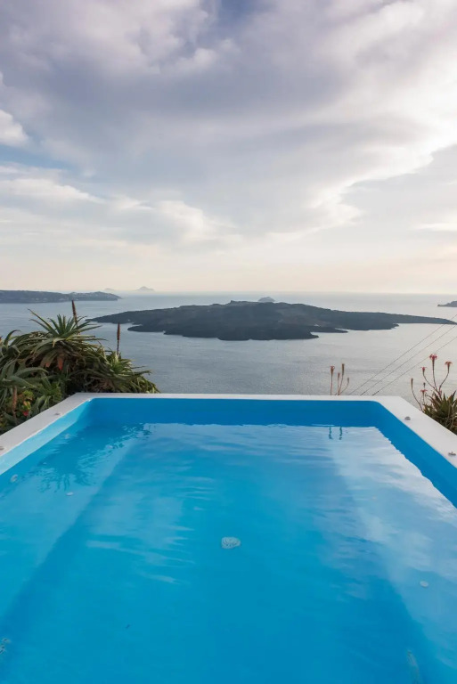 Kastro Suites