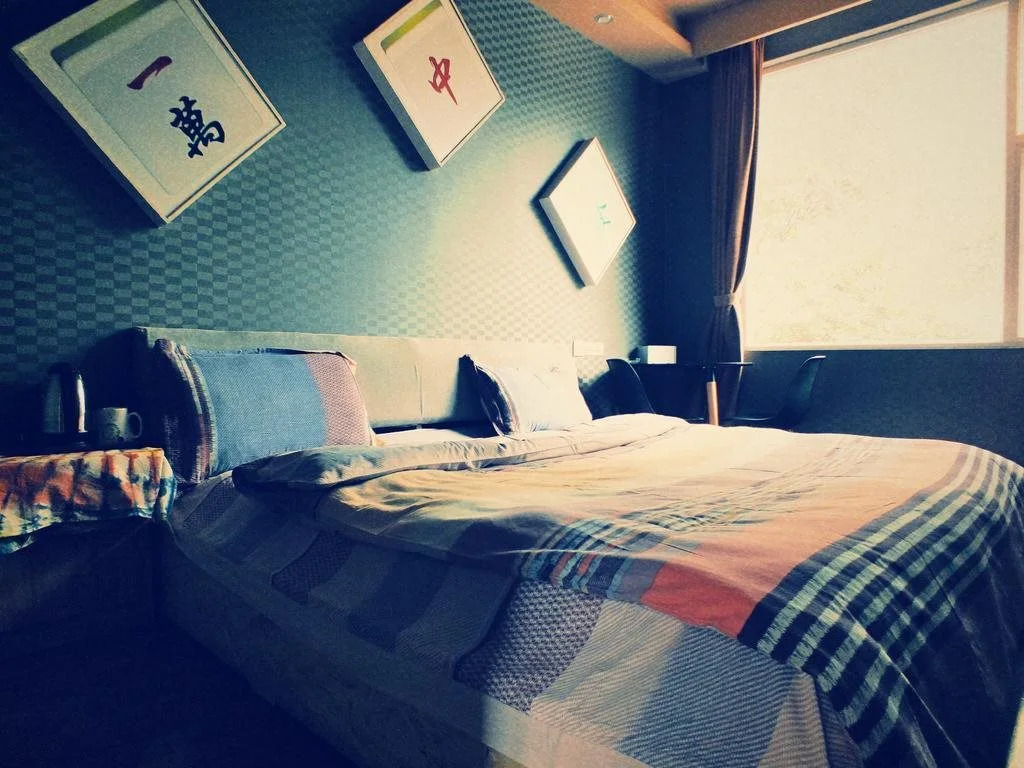 V Hostel