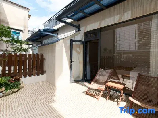 Diary Cottage(Zhongshan Road, Zhenhai Road Subway Station Branch)