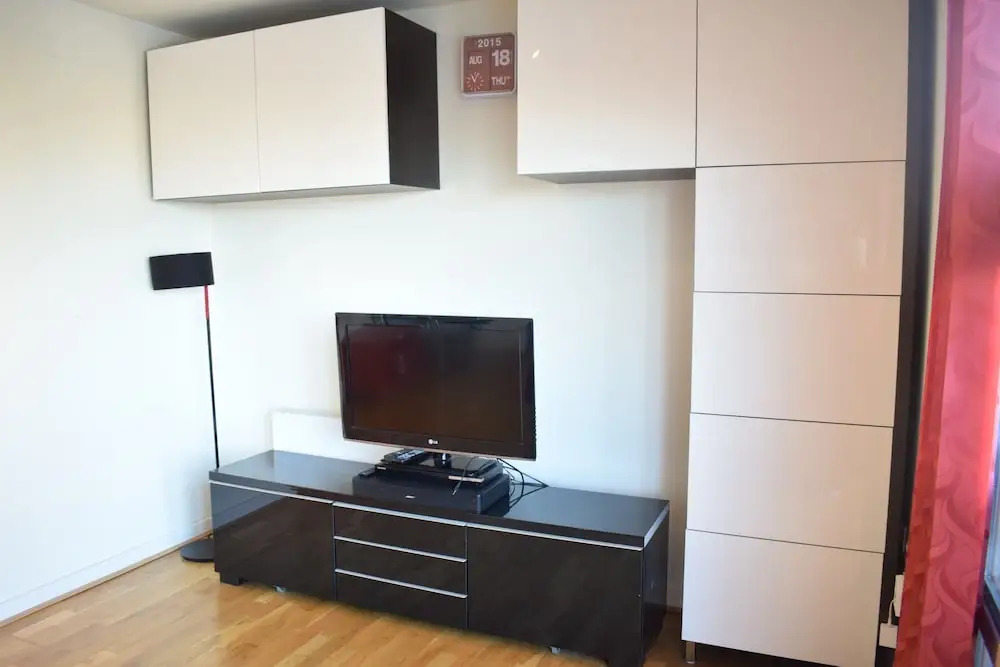 2 Bedroom Flat in North East London Sleeps 6