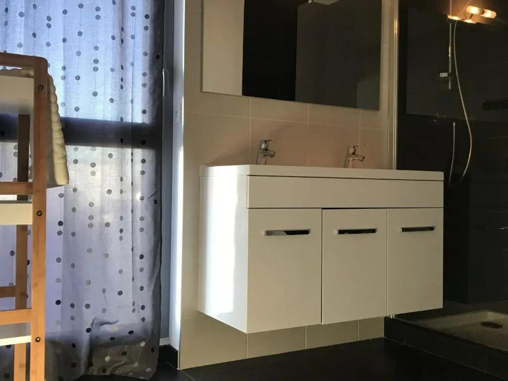Appartement Royan, 3 pièces, 4 personnes - FR-1-539-3