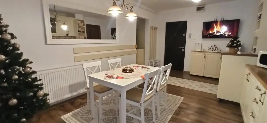 Apartament Atena