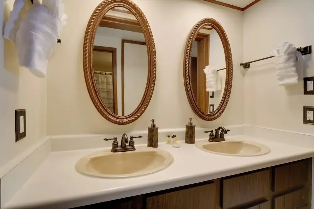 Winter Park Condo w/ Hot Tubs, 4 Mi to Ski Resort!