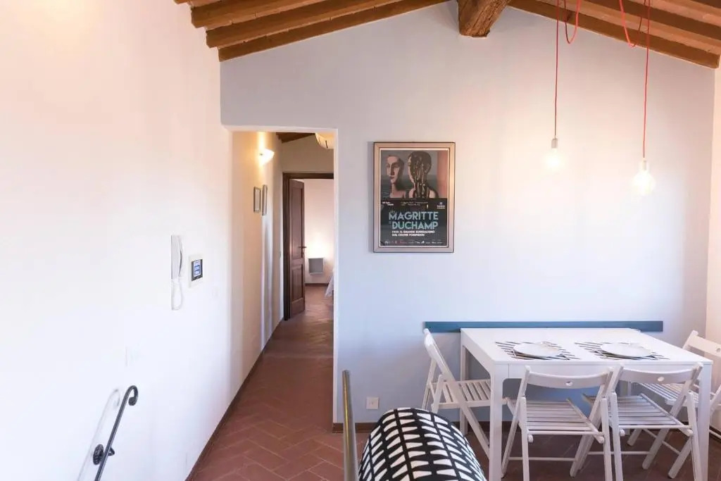 ALTIDO Apt for 6 with Lovely views 3 mins to Corso Italia