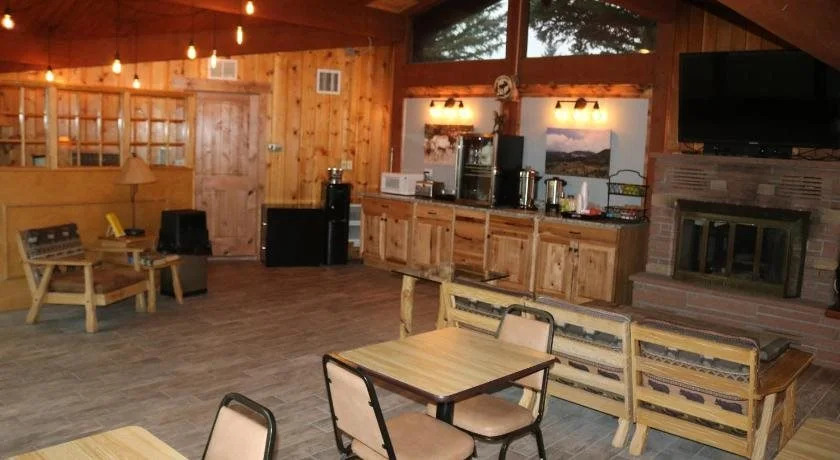 Columbine Inn