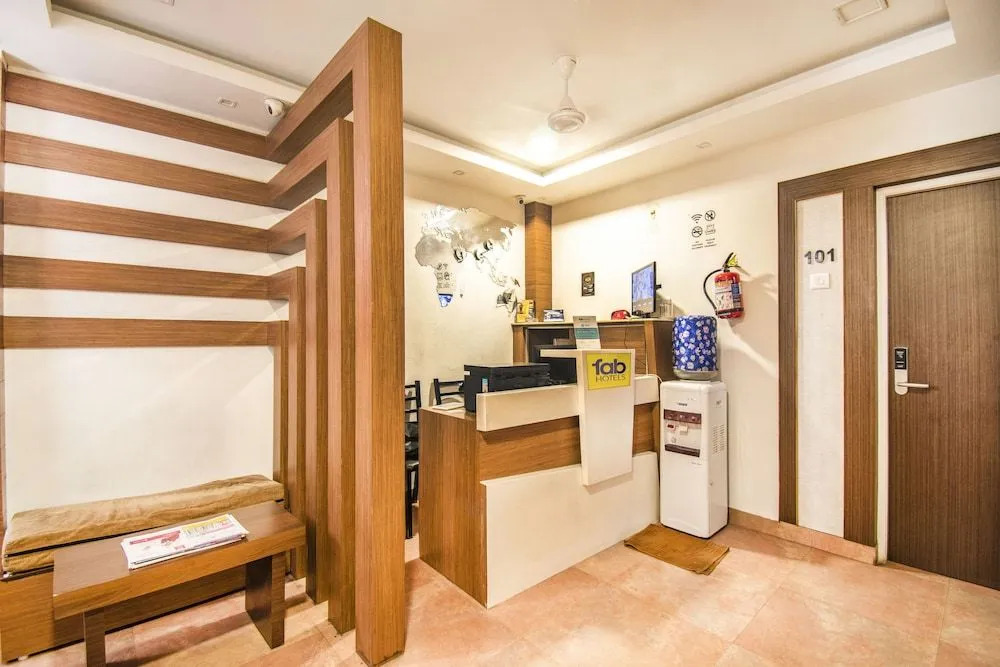 FabHotel Delma Porur