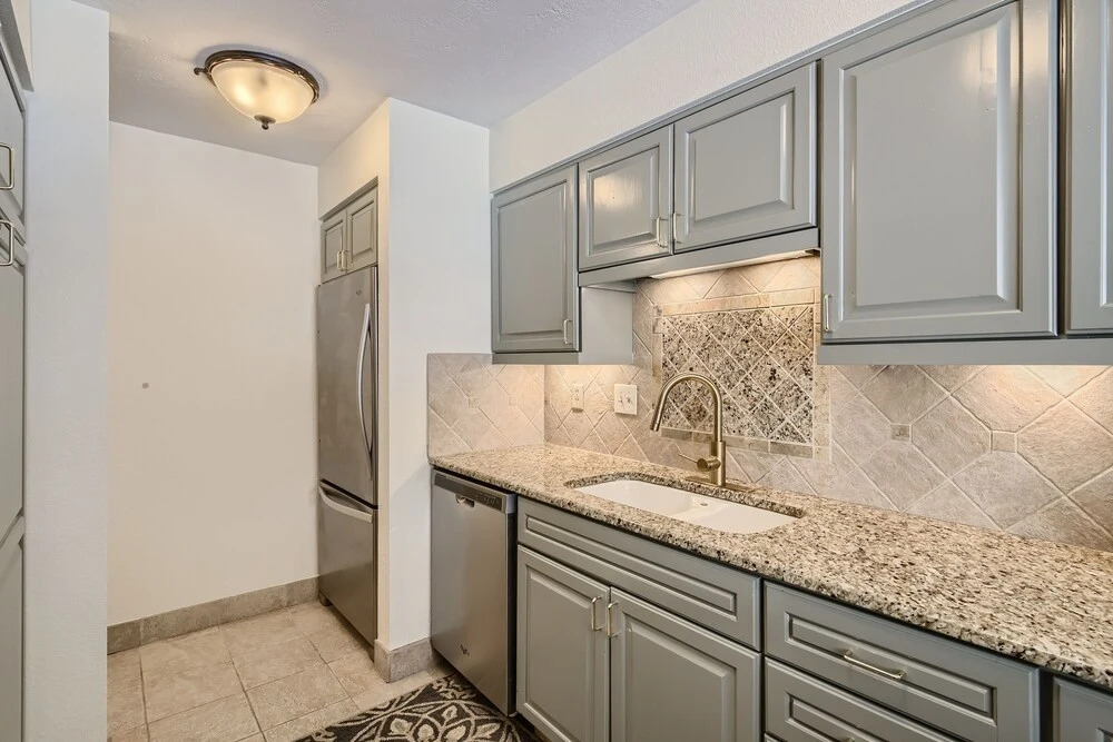 1655 Quicksilver 3 Bedroom Condo