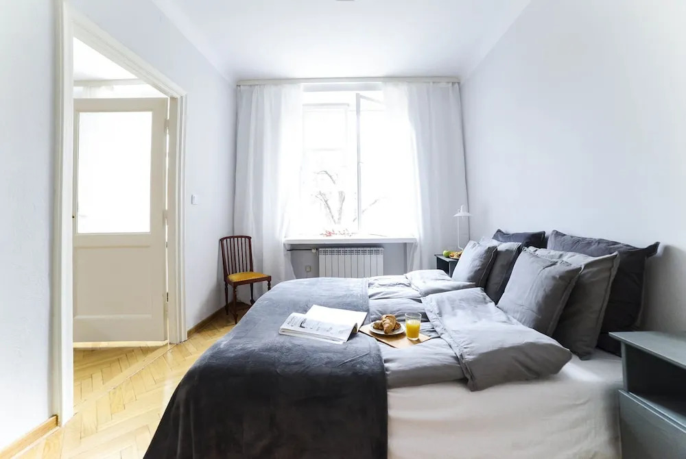 Designers Apartment In The Old Town