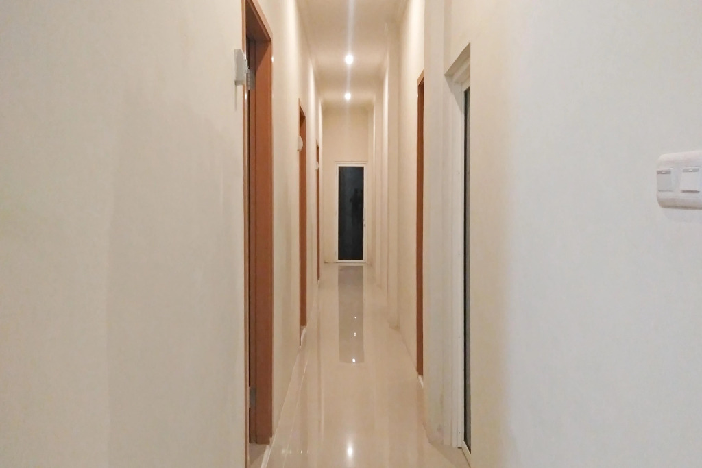RedDoorz Syariah at Karema Area Mamuju