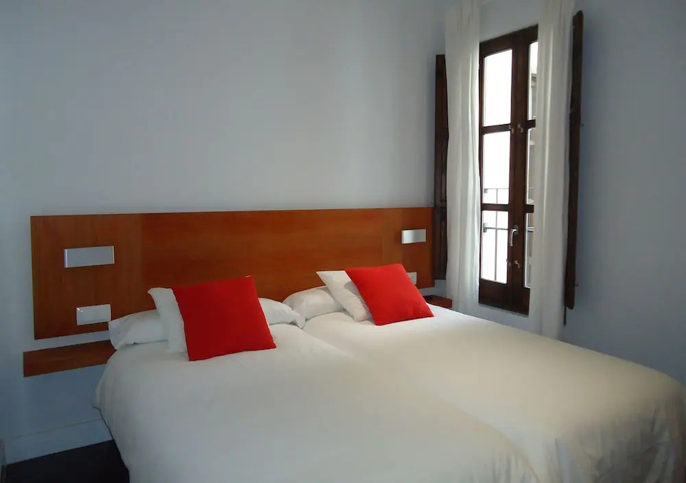 Apartamentos Turísticos Mauror
