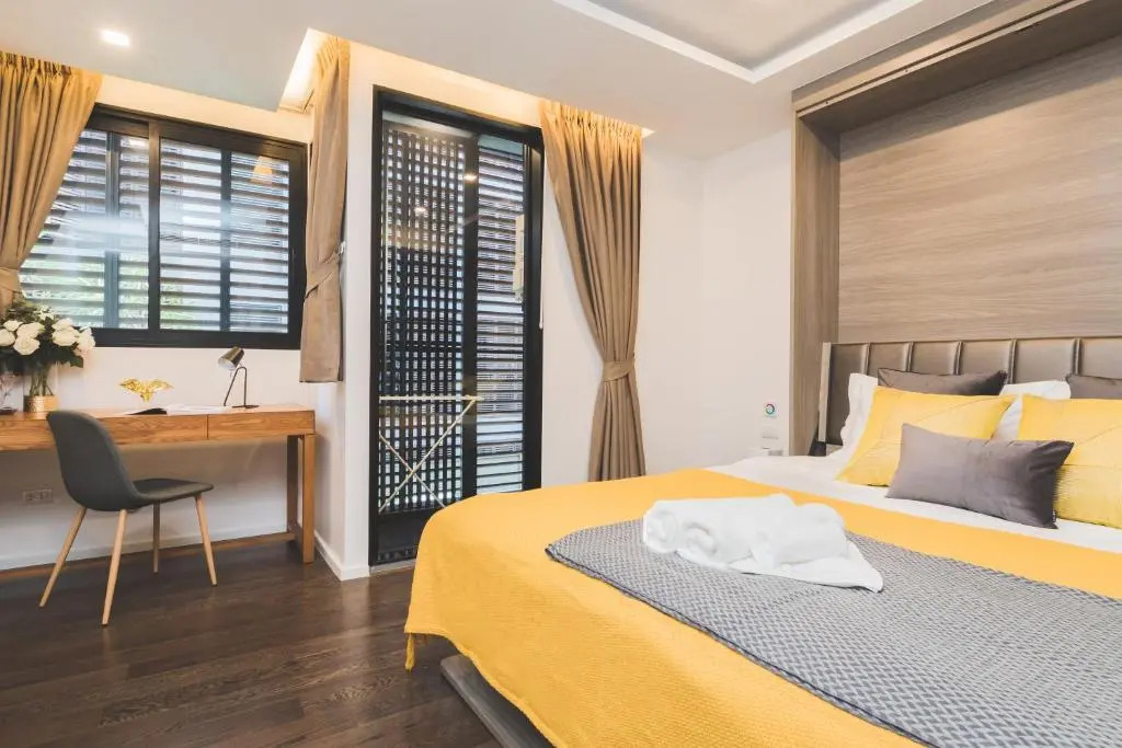 Sukhumvit Asok Modern Suite