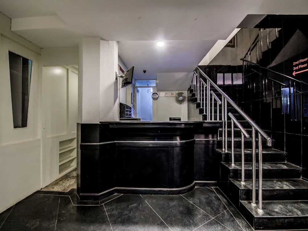 OYO Rooms Jayanagar South End Metro