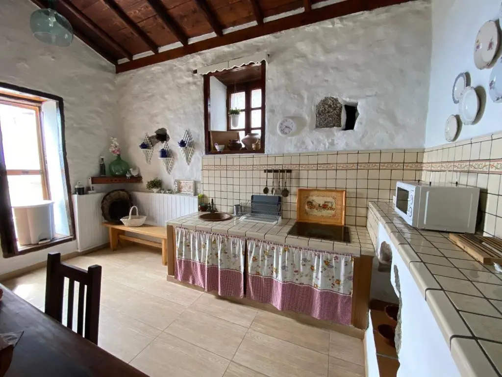 Casa Rural Tajona & Granero