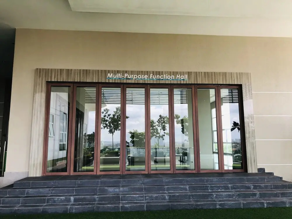 Paragon Suite Homestay by Antlerzone