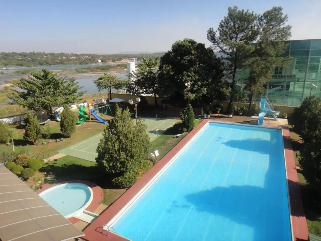 Hotel Canoeiros