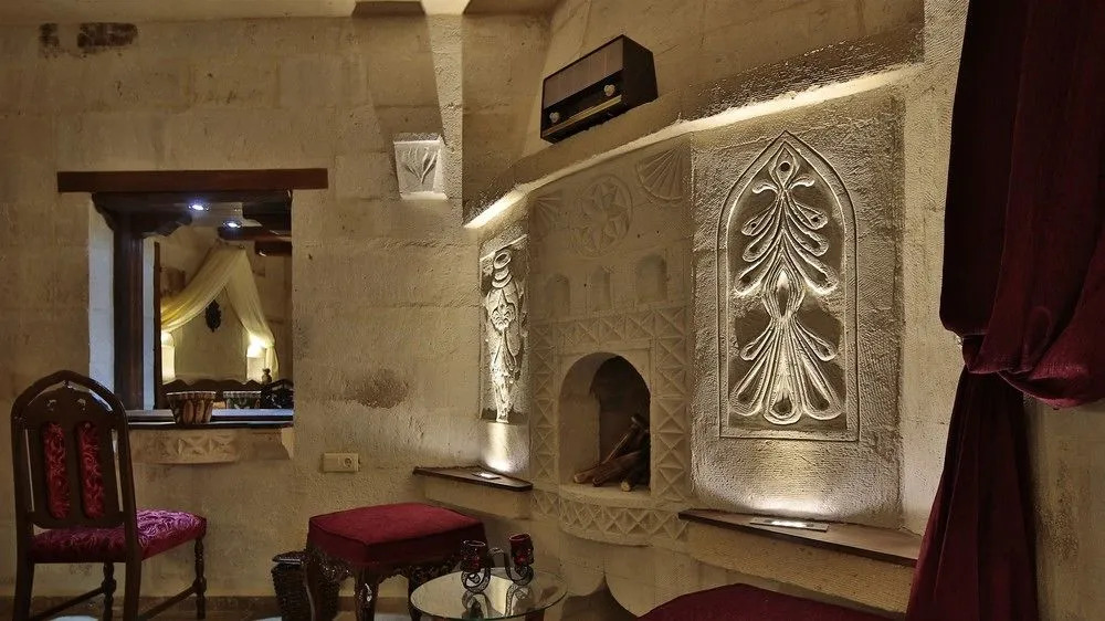 Maccan Cave Hotel