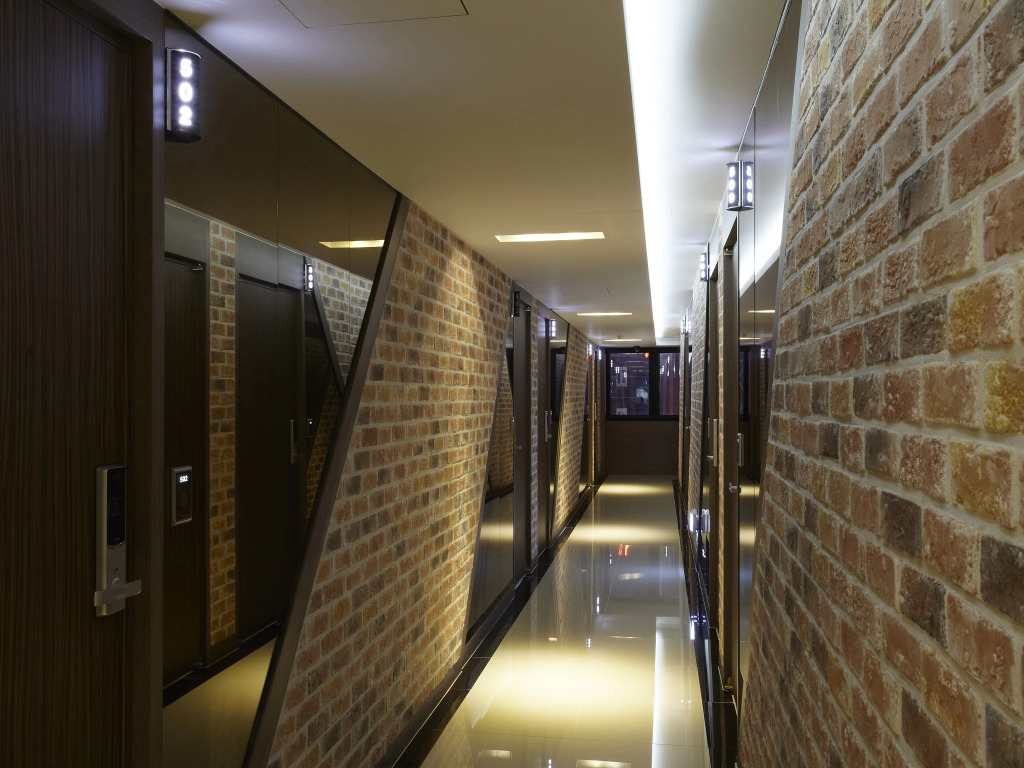 Cloud 9 Hotel