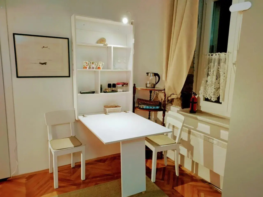 Isola Studio Rosa