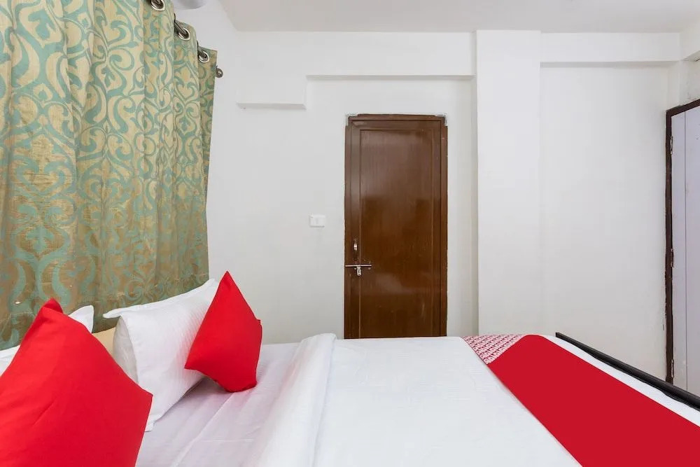 OYO 36109 Hotel