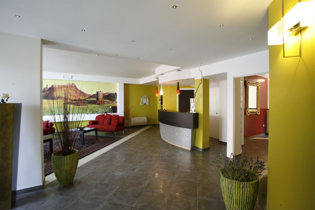 Janus Hotel