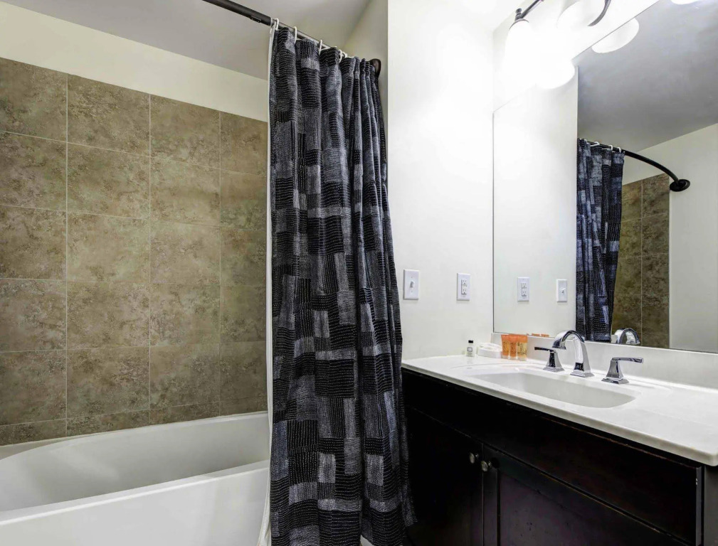 Pelican Residences at Cast Iron Lofts