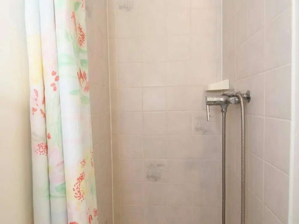 Appartement Balaruc-les-Bains, 1 pièce, 2 personnes - FR-1-553-58