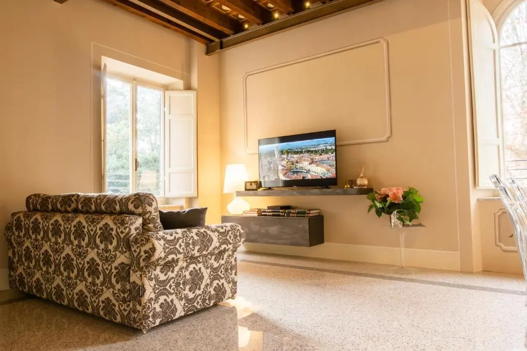 Noble Floor - Panoramic Luxury Apartment