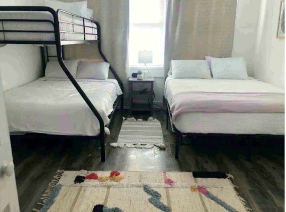 Impressive Cozy Historic 2BR Apt 202 Near Downtown