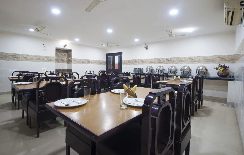 HOTEL DAKHA INTERNATIONAL - Karol Bagh, New Delhi