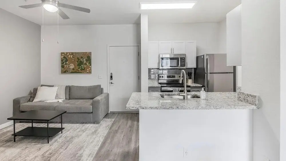 Landing Furnished Apartments near University Heights