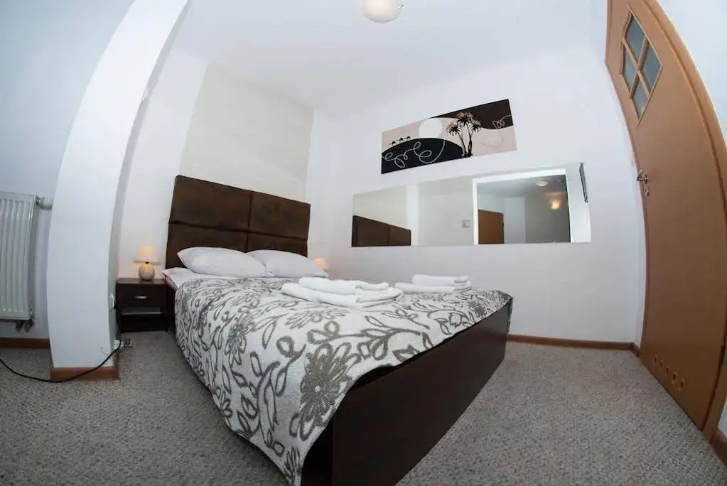 Hotel Marand